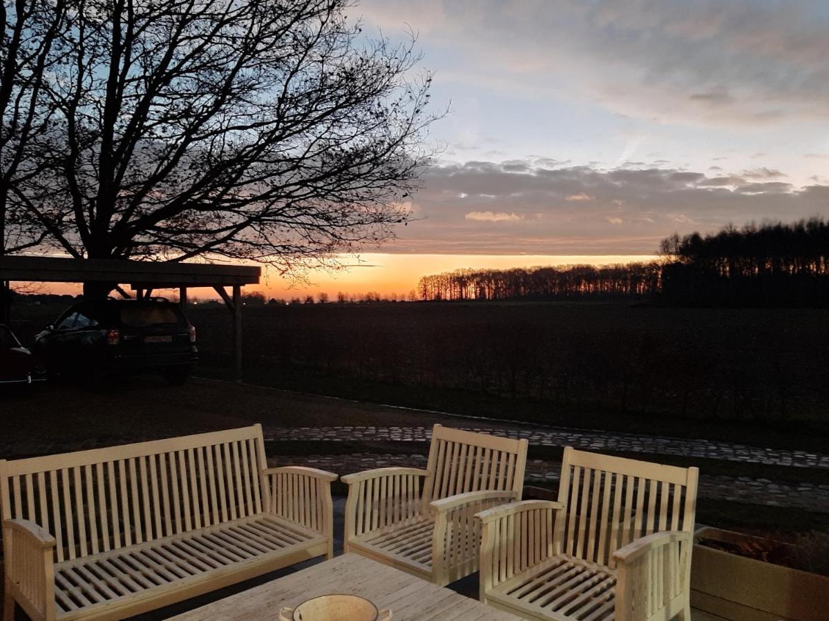 B & B Victors Hof, Met Zwemvijver In Landelijke Setting Lievegem Buitenkant foto