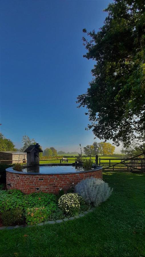 B & B Victors Hof, Met Zwemvijver In Landelijke Setting Lievegem Buitenkant foto